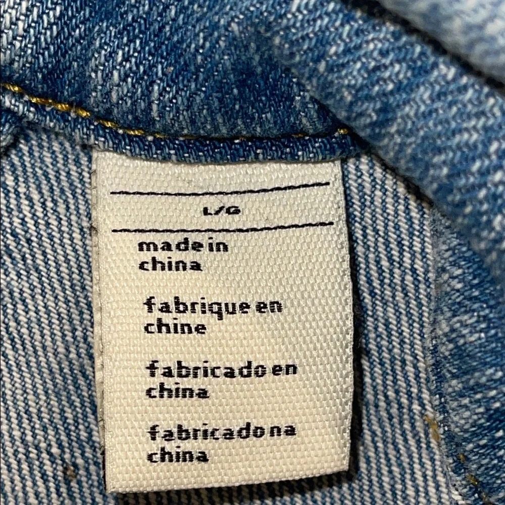 Classic Levi’s Medium Wash Denim Jacket, Size Large - Picture 5 of 10